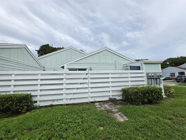 Building Photo - 13795 SW 147th Cir Ln