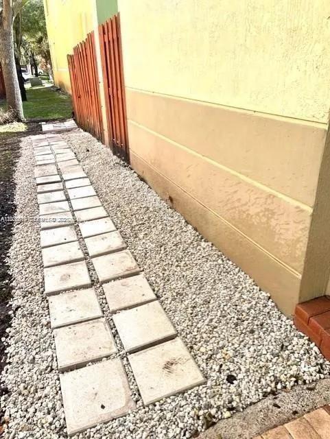 Building Photo - 8157 NW 108th Pl