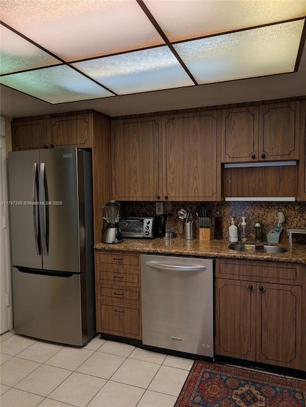 Building Photo - 1501 NE Miami Gardens Dr