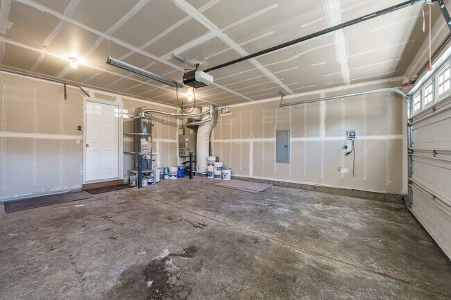 Building Photo - "Fall in love with your new home and enjoy...