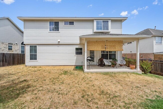 Building Photo - 2913 Fleet Dr
