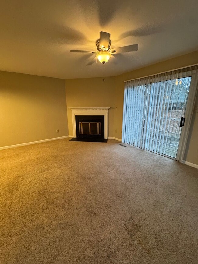 Building Photo - 4402 American Dr