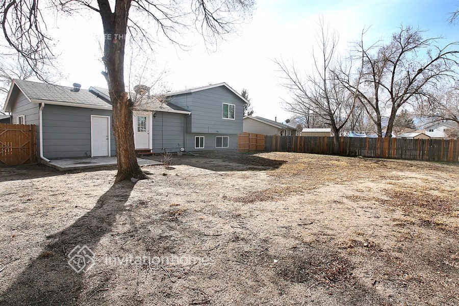 Building Photo - 2410 Payne Cir W
