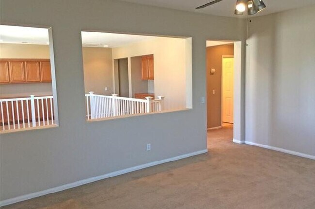 Building Photo - Beautiful 4 bedroom, 4 bathroom Menifee Home