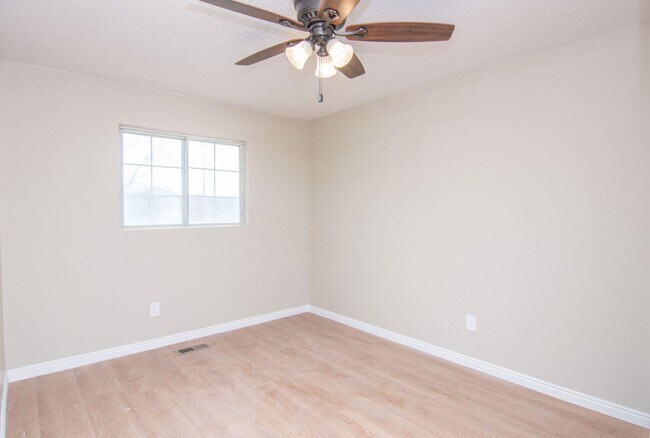 Building Photo - Fully Renovated Home + Shop + RV Parking in Tremonton!