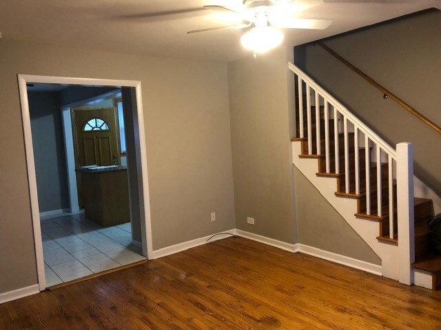 Building Photo - 6426 S Lorel Ave