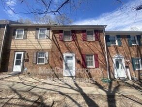Building Photo - 531 Olde Greenwich Cir