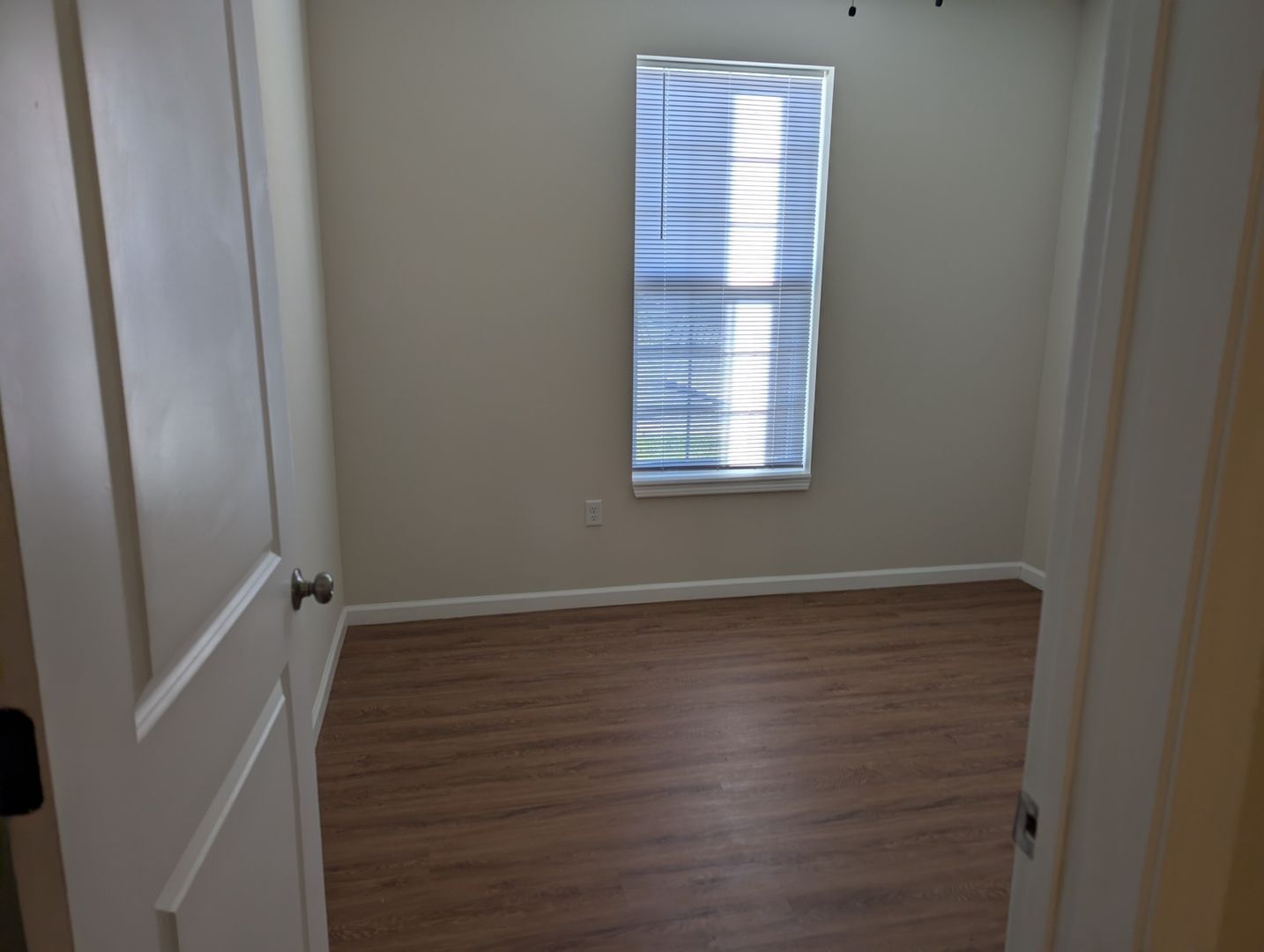 Building Photo - 117 Harmony Mdws Ct