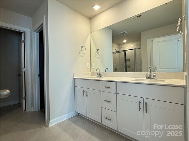 Building Photo - 160 Bird Dog Dr