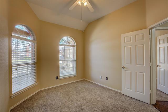 Building Photo - 909 Mallard Way