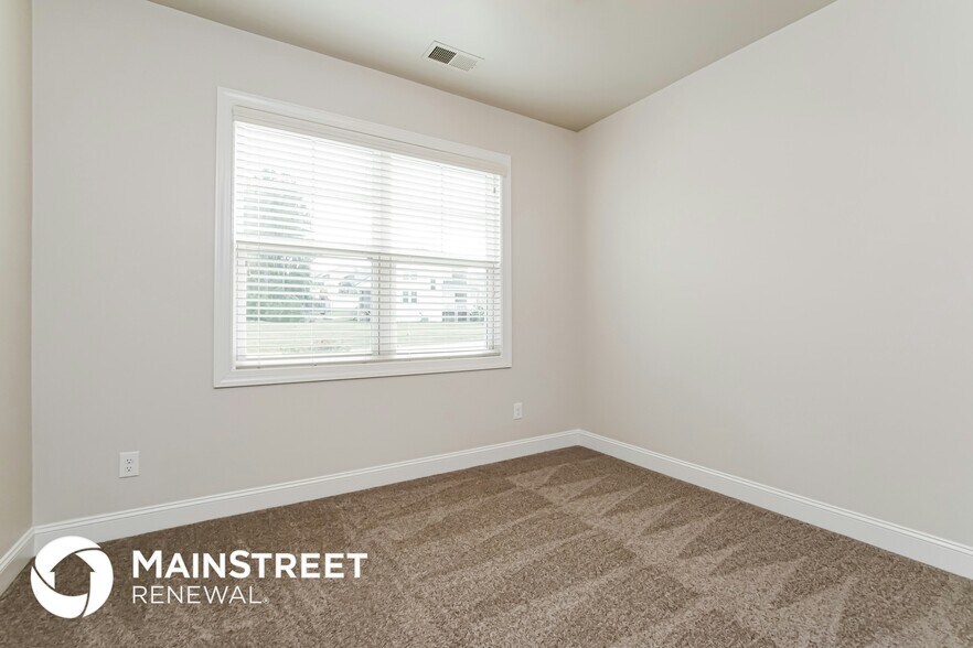 Building Photo - 118 Grey Hawk Dr