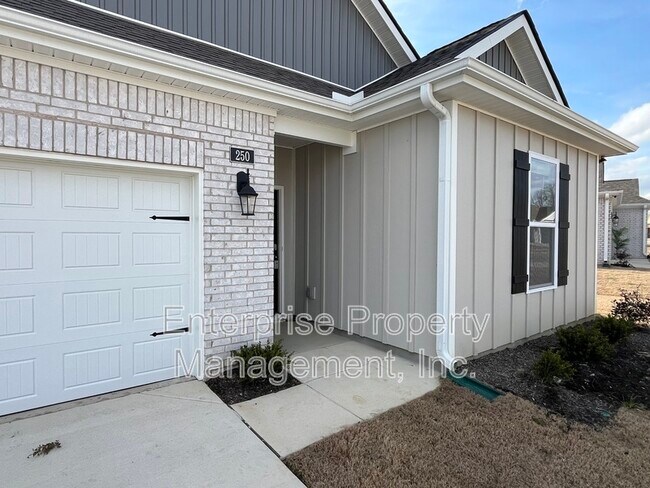 Building Photo - 250 Kipling Dr