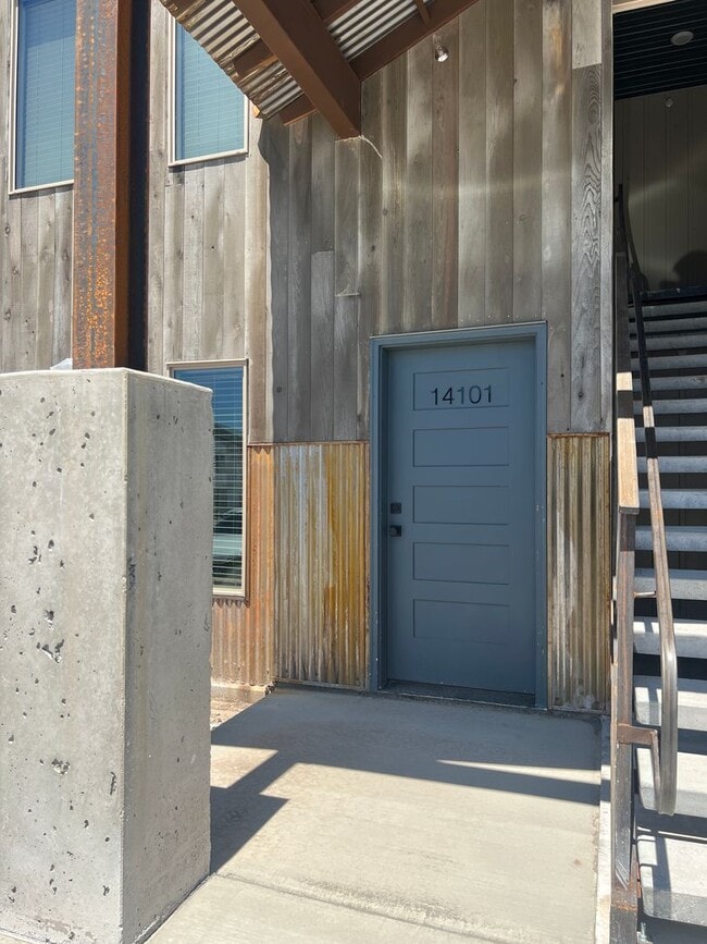 Building Photo - 2 Bed 1 Bath Unit at Teton River Flats – P...