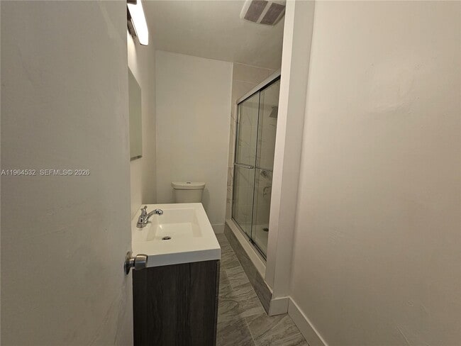 Building Photo - 1727 Fletcher St