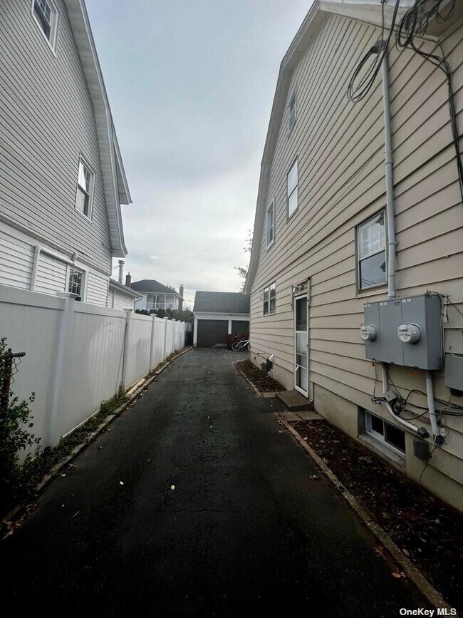 139 5th St 139 5th St Hicksville NY 11801 Apartment Finder