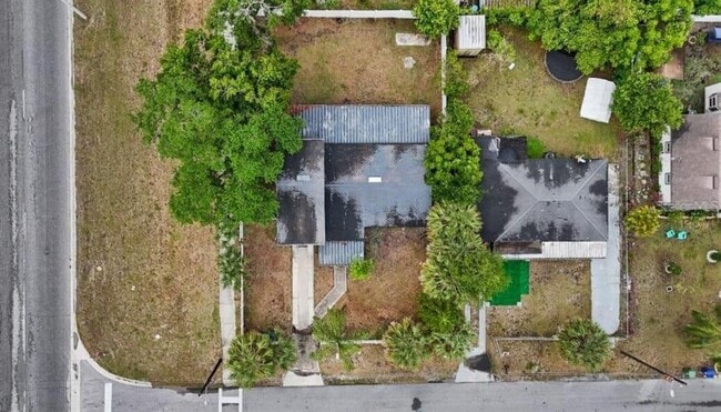 Building Photo - 2911 E 97th Ave