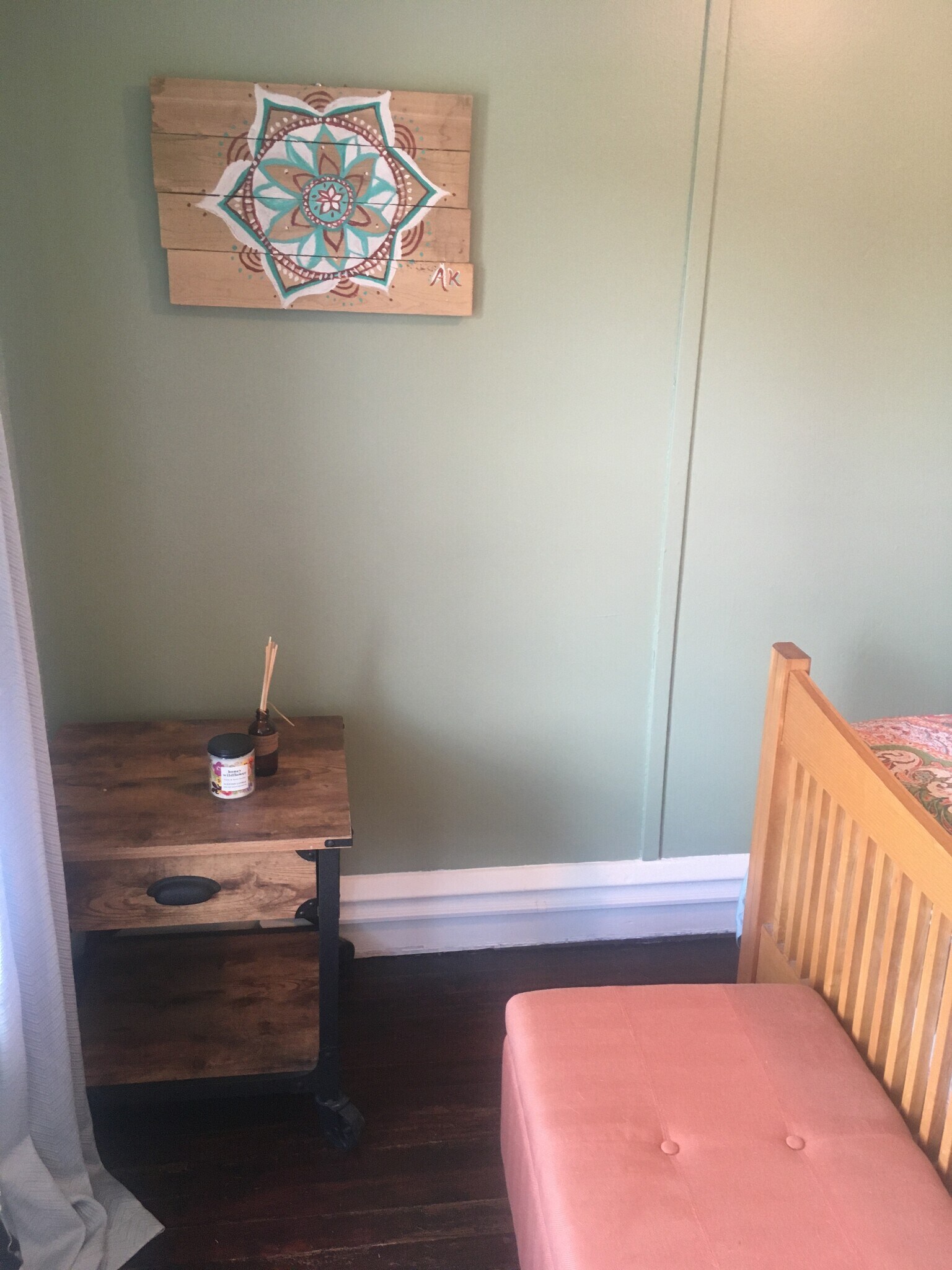 Building Photo - 1302 Hillside Ave