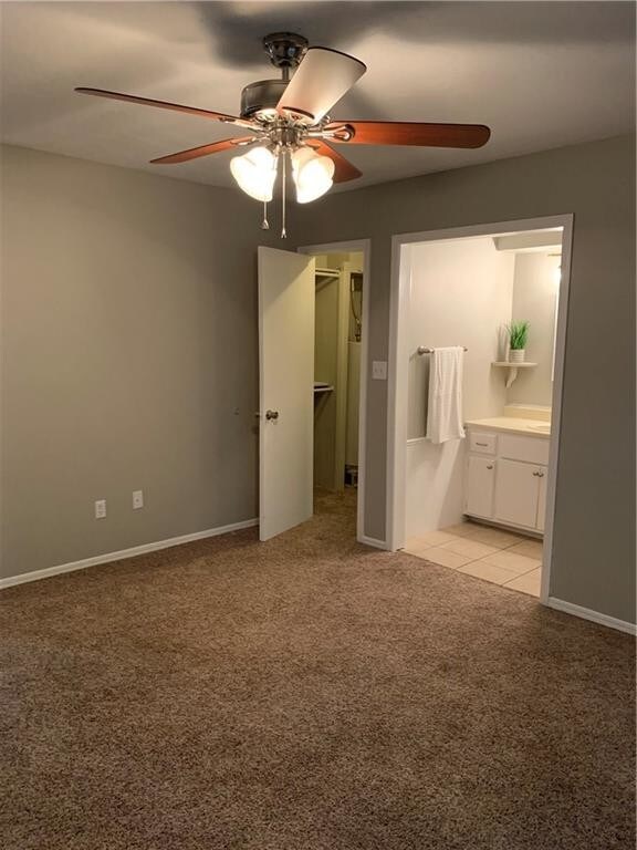 Building Photo - 1713 E Lindsey St