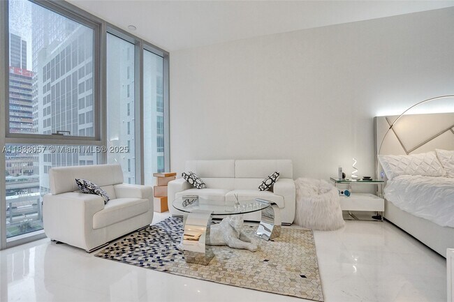 Building Photo - 300 Biscayne Blvd