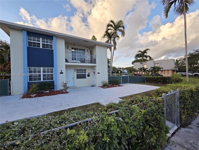 Building Photo - 9100 SW 95th Ave