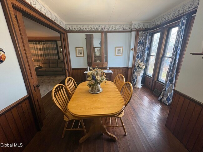 Building Photo - 260 Clark Rd