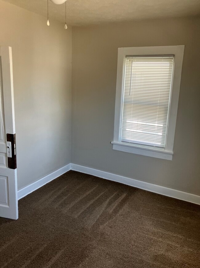 Building Photo - 133-133 Garden St