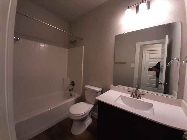 Building Photo - 25104 Pacific Wren Dr