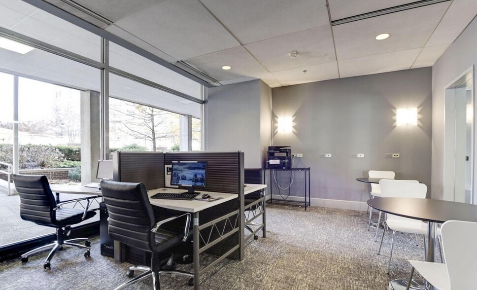 Building Photo - 355 I St SW