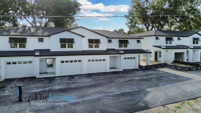 Building Photo - 1545 E Fort King St