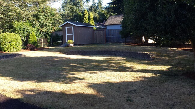 Building Photo - 6415 183rd Plz SW