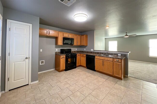 Building Photo - 7802 Bennie Terrace