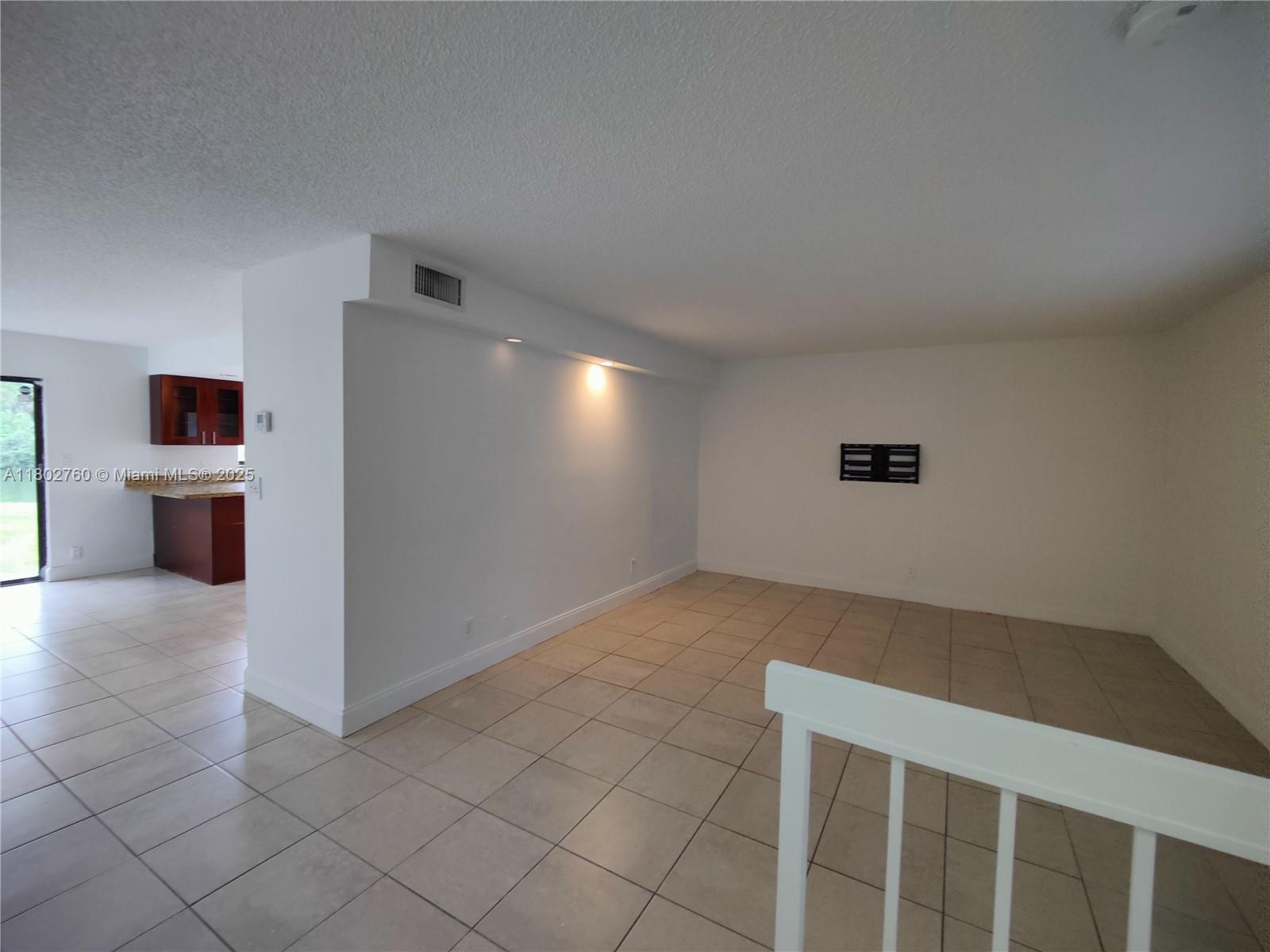 Building Photo - 181 Wimbledon Lake Dr