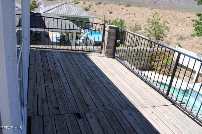 Building Photo - 4113 Loma Rosada Dr
