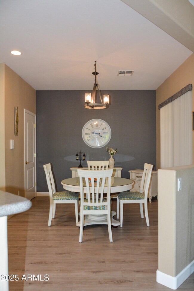 Building Photo - 13436 W La Vina Dr