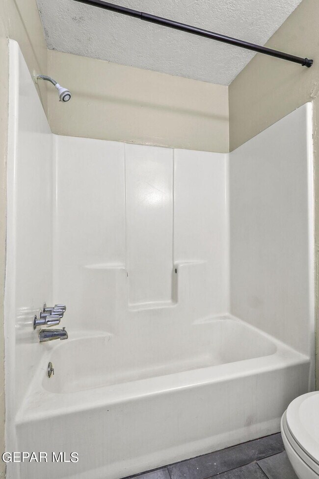 Building Photo - 3702 Keltner Ave