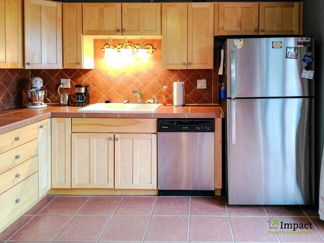 Building Photo - 5005 Sunbird Cliffs Dr