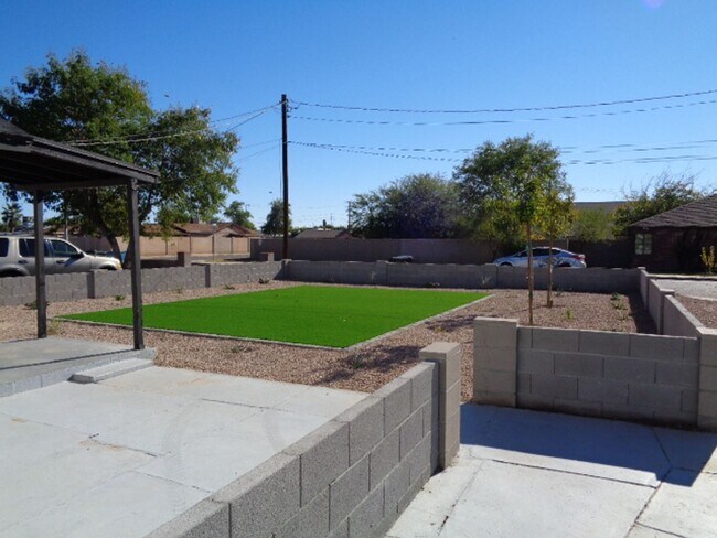 Building Photo - #1027-JC