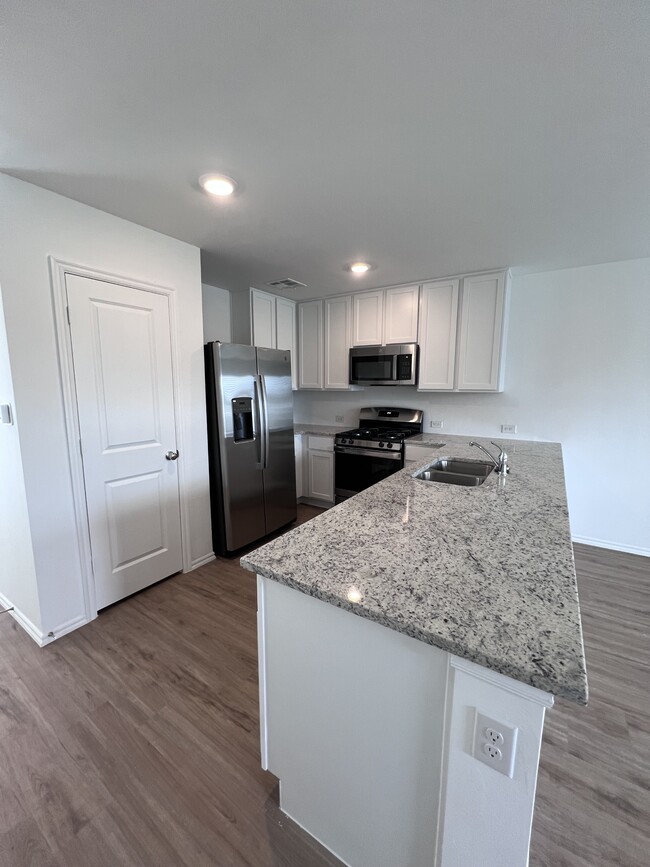 Building Photo - 2317 Wolford Ct
