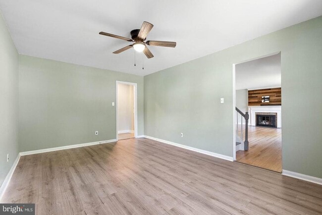 Building Photo - 13 Sturbridge Dr