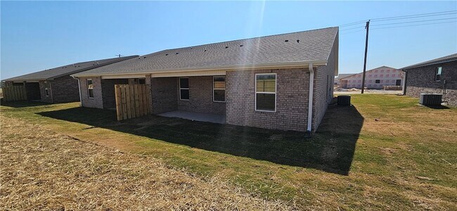 Building Photo - 514 NW 69th Ave