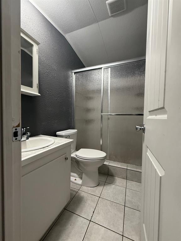 Building Photo - 22786 Cuttler Rd