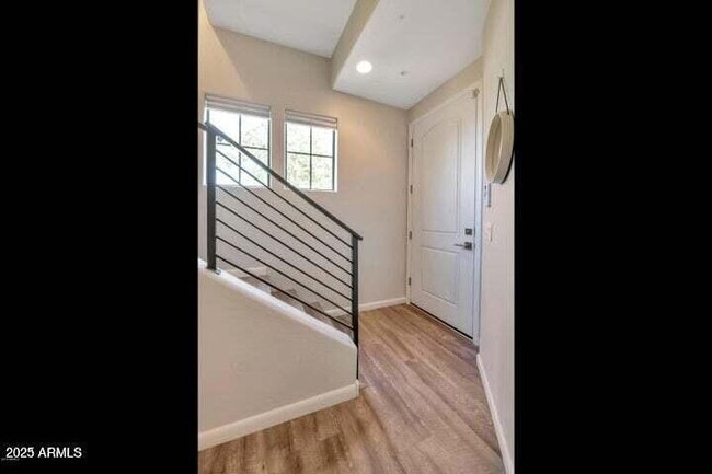 Building Photo - 2090 S Dorsey Ln