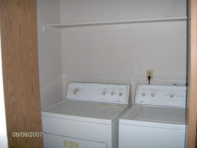 Building Photo - 1335 Soaring Eagle Dr