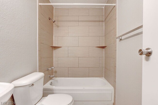 Building Photo - 1810 Bartoli Dr