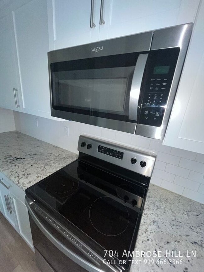 Building Photo - 704 Ambrose Hl Ln