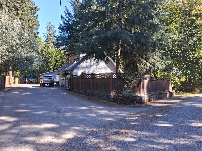 Building Photo - 28384 SE Broadleaf Rd