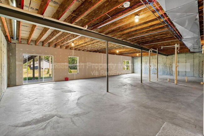 Building Photo - 521 Upper Ridgepointe Ct
