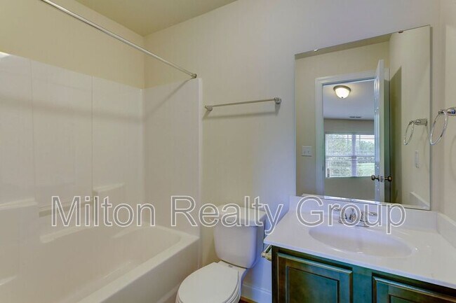 Building Photo - 74 River Stancil Dr