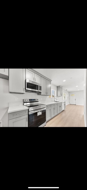 Building Photo - 1136 Grand Ave