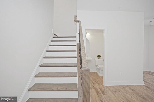 Building Photo - 44734 Roosevelt Sq